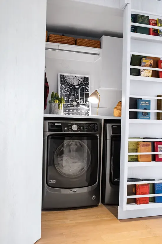 温哥华顶层公寓 | 宁静与舒适的城市绿洲-18