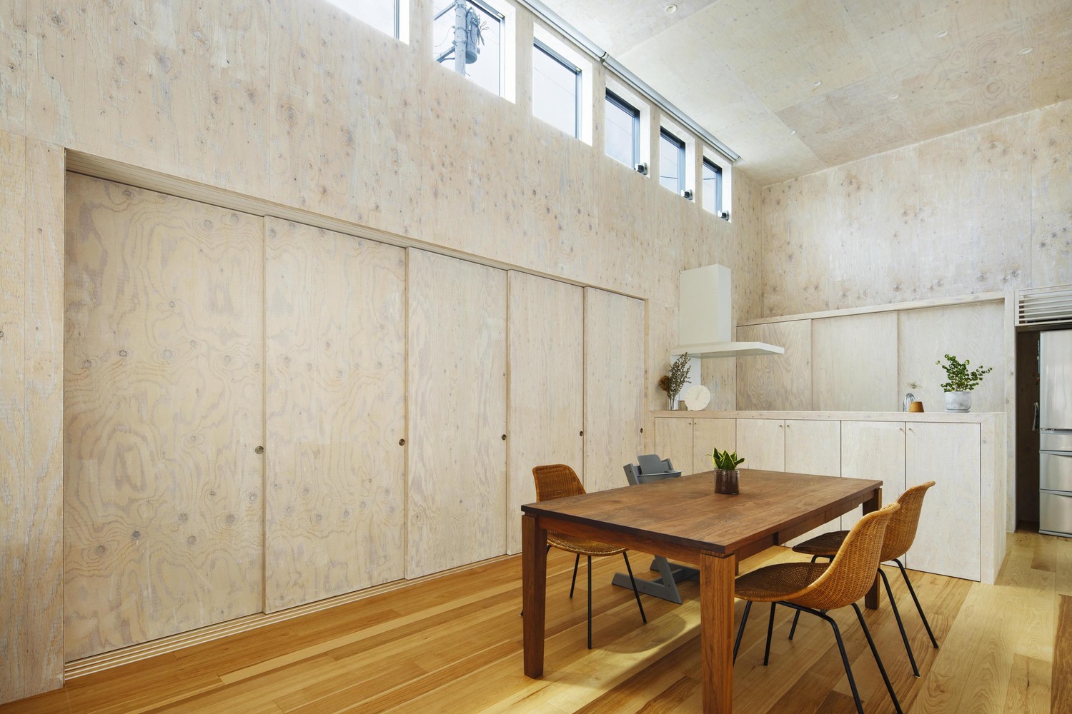 对称简约的日本 HOUSE·W 住宅-28