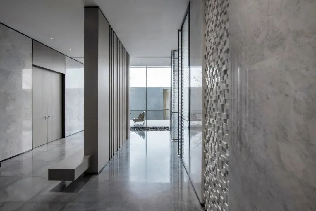 融创南昌·玖玺台销售中心 | 现代简约中的艺术与自然共生-39