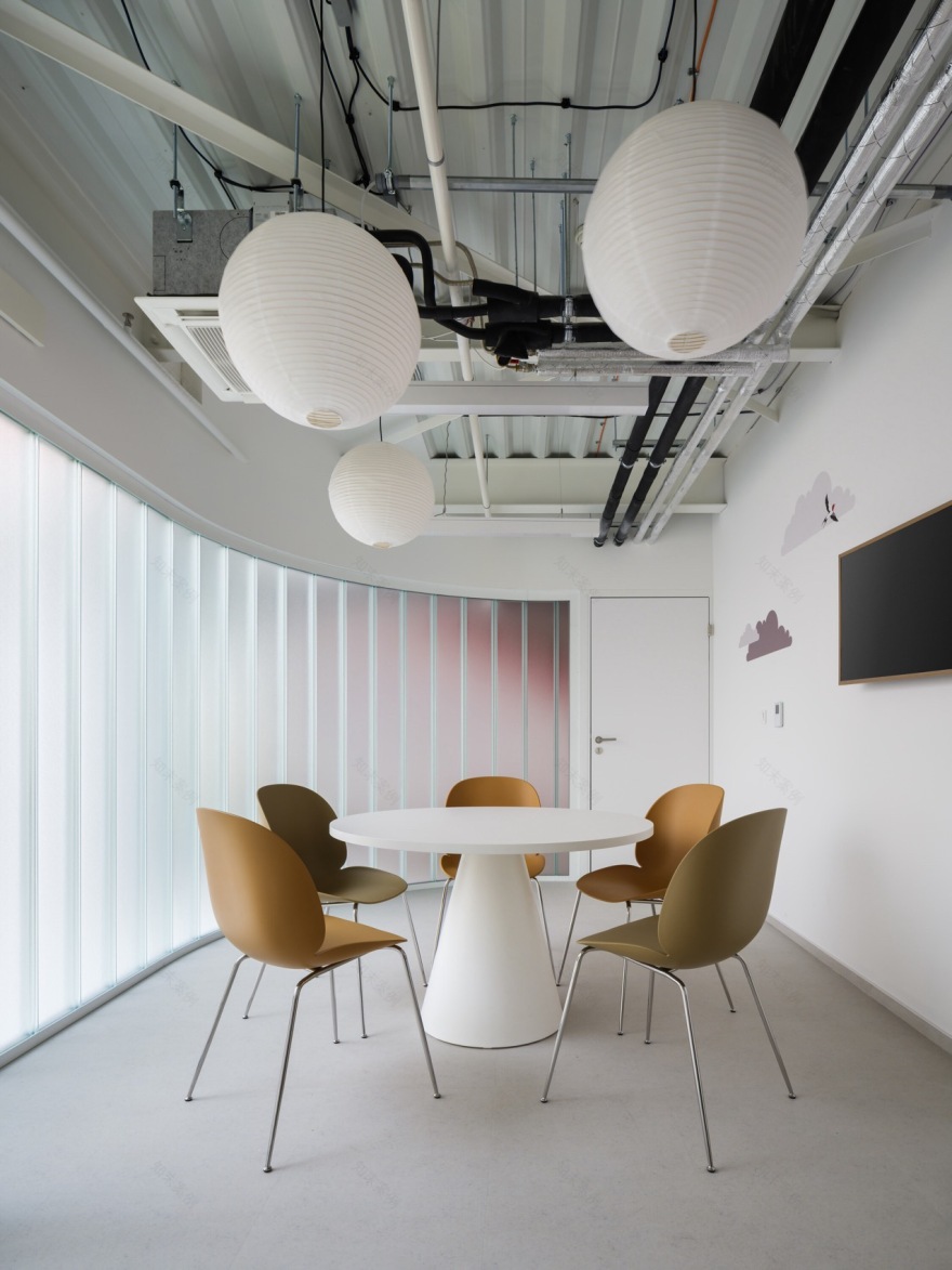 捷克Maple Bear学校室内设计(含奥洛穆茨幼儿园,布尔诺小学)丨捷克奥洛穆茨丨SOA architekti-43