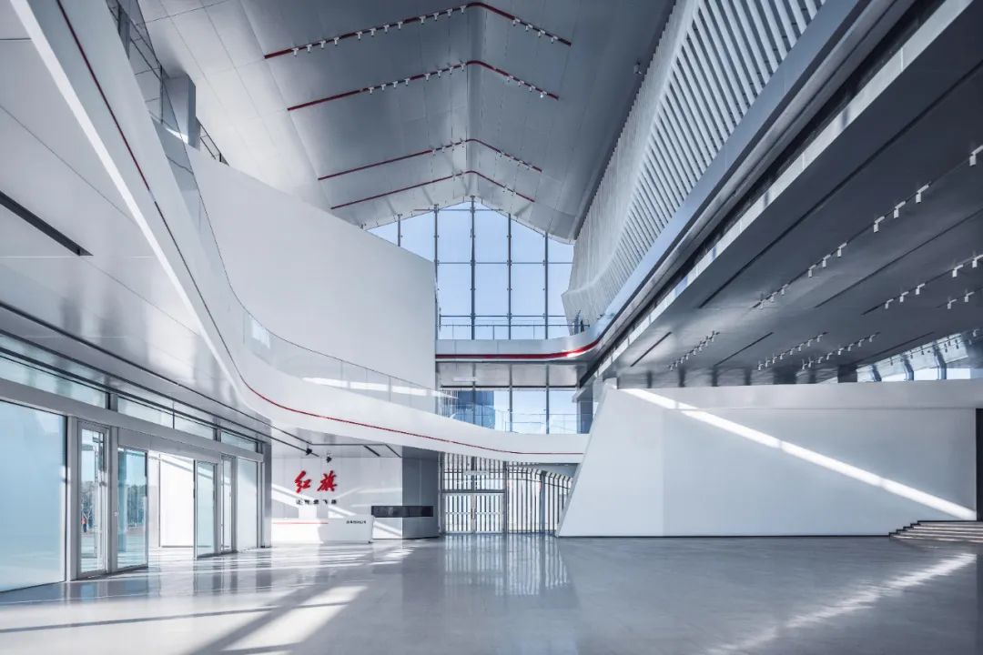 飞扬流线：旗境创新展示空间 / 华工设计院-5