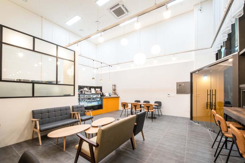 十九平米简约咖啡厅 高层空间利用典范-7