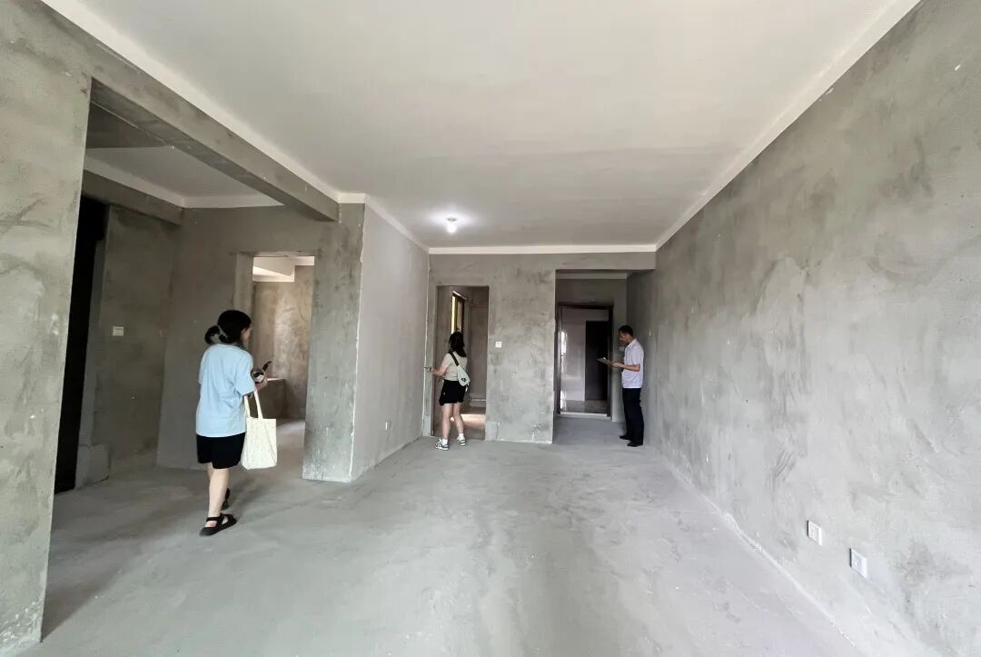 佳园实景|莓想|105㎡包豪斯中古风，三室改两室，大胆鲜活的色彩推门直接被硬控！-78