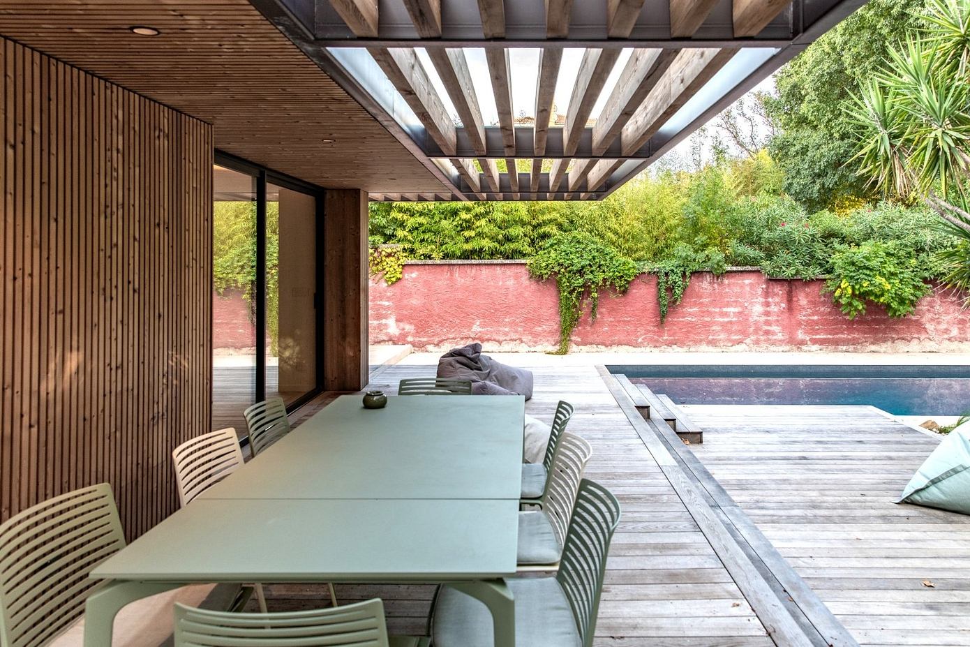 Contemporary Renaissance: Montpellier House Opens To Poolside Living-8