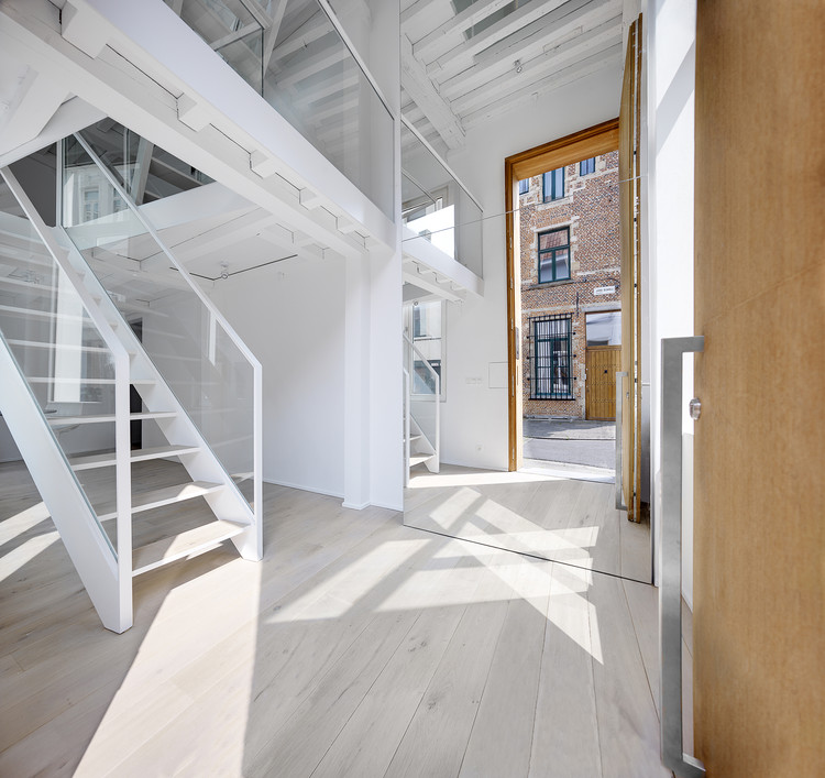 One Room Hotel  dmvA-6