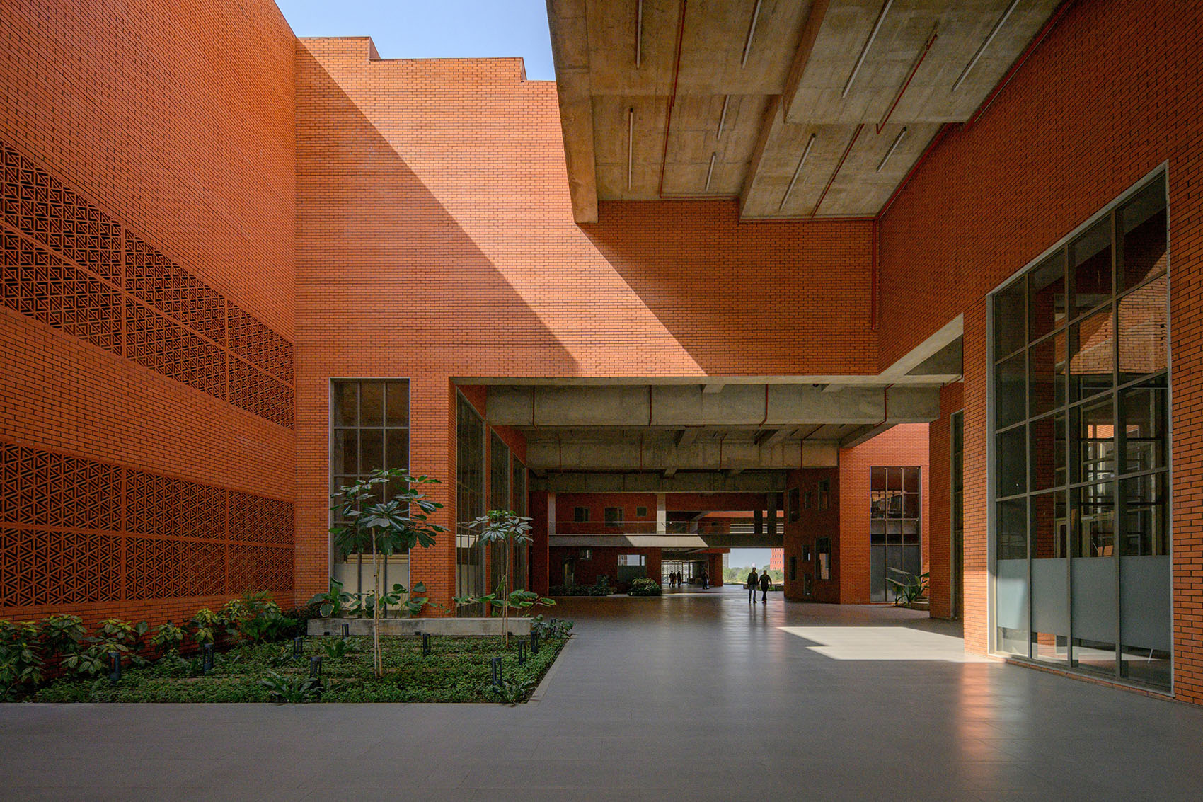 普瑞斯蒂吉大学丨印度印多尔丨Sanjay Puri Architects-32