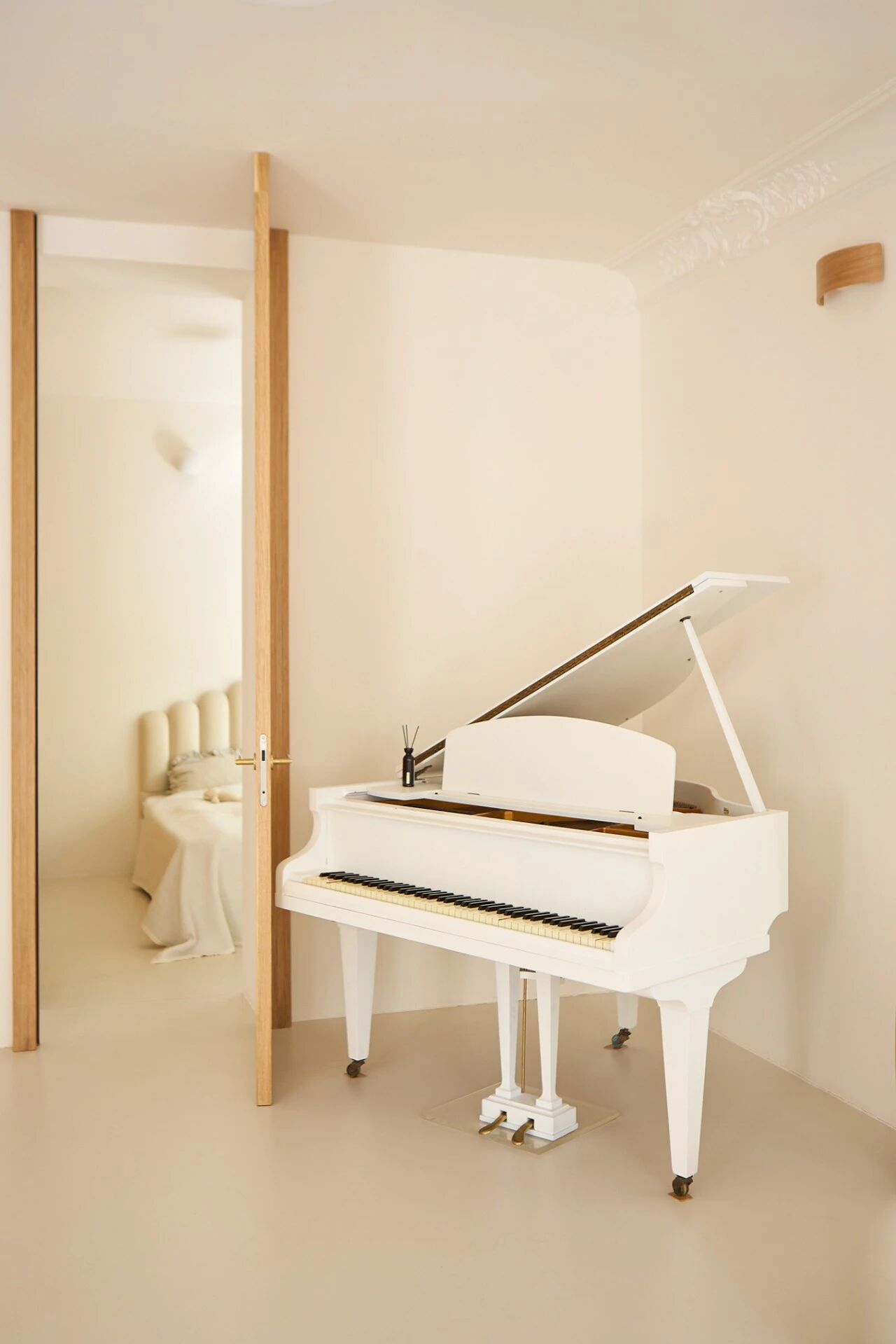 一位女子晒出75㎡的小家,仅凭一个厨房而走红,网友:太有审美了!_20250915-18