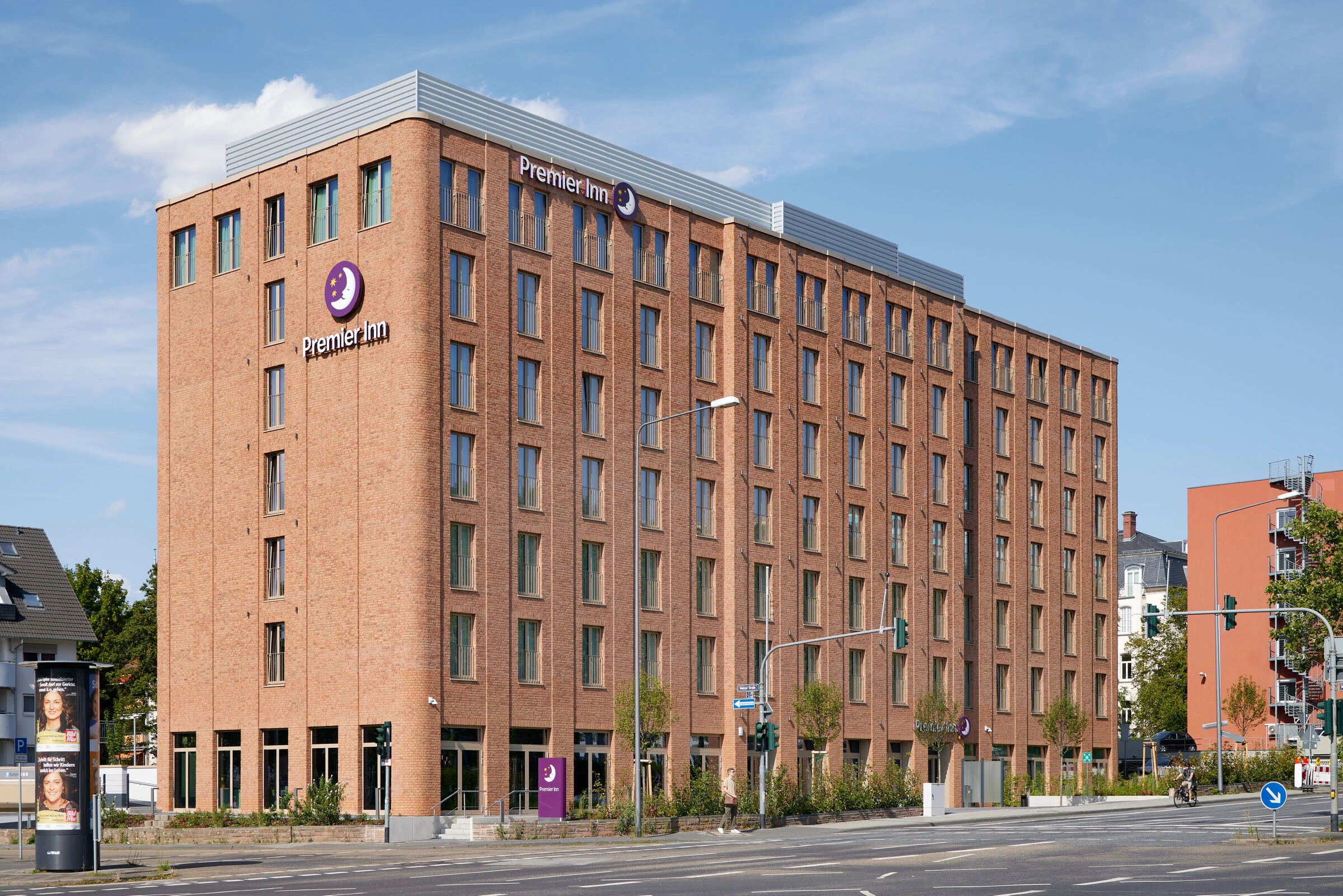 Premier Inn Wiesbaden City Centre Hotel-13