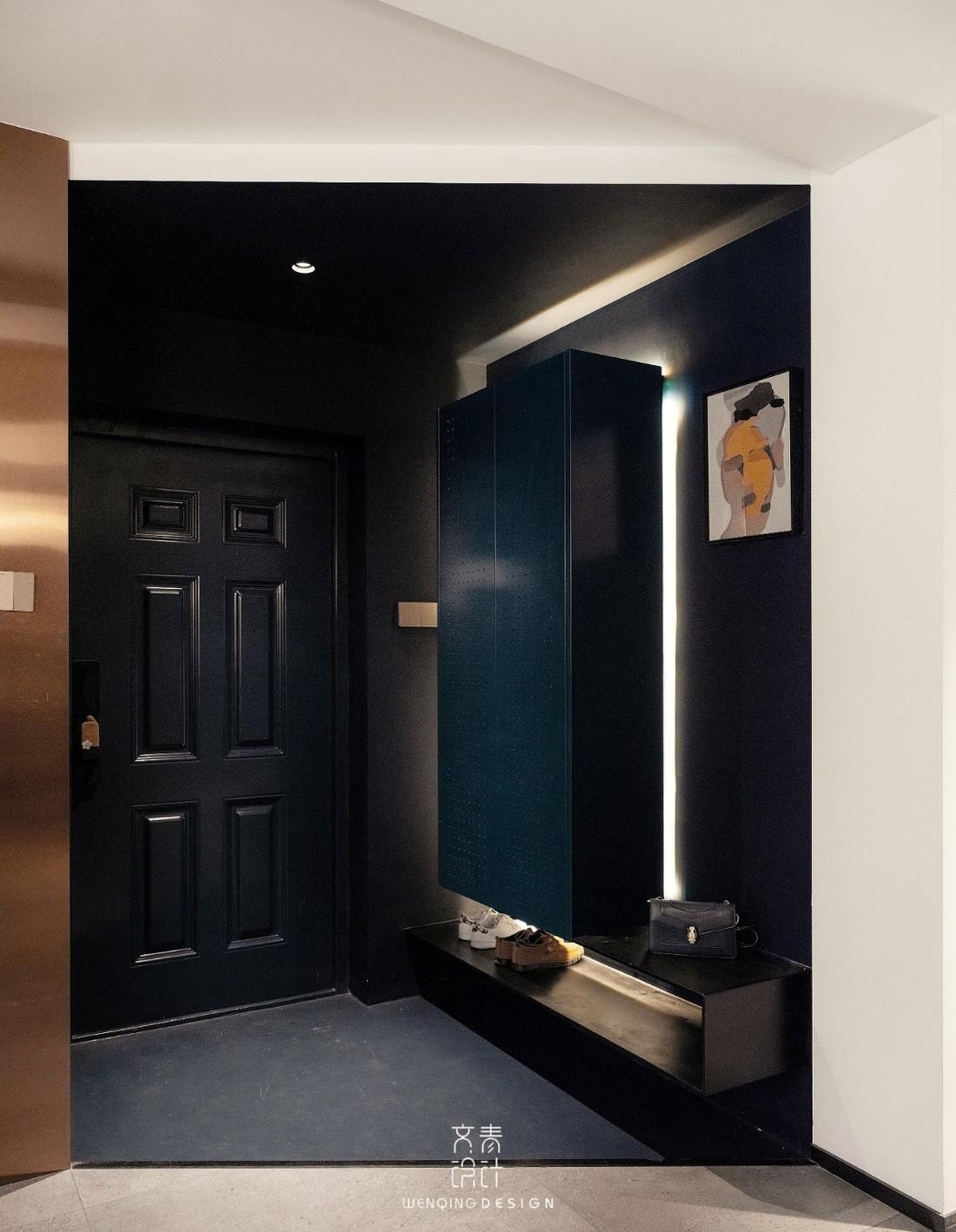 蓝色乳胶漆玄关,水磨石装饰的现代家居设计-1
