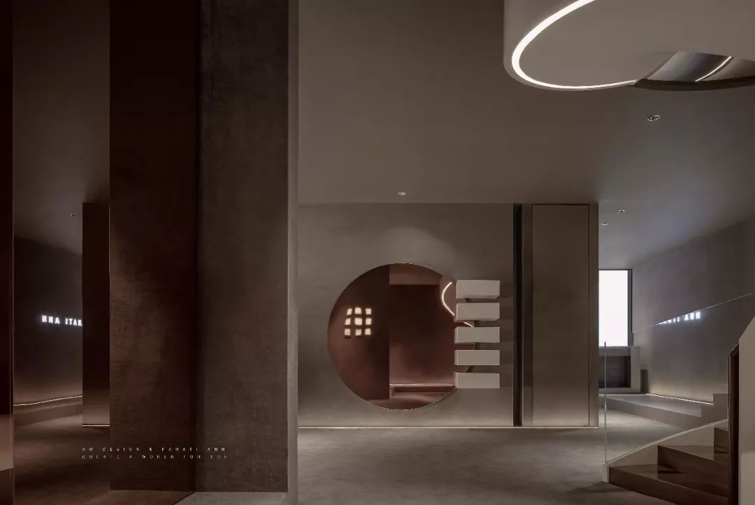 回旋楼梯展示空间 | 商业与自然的共生-16