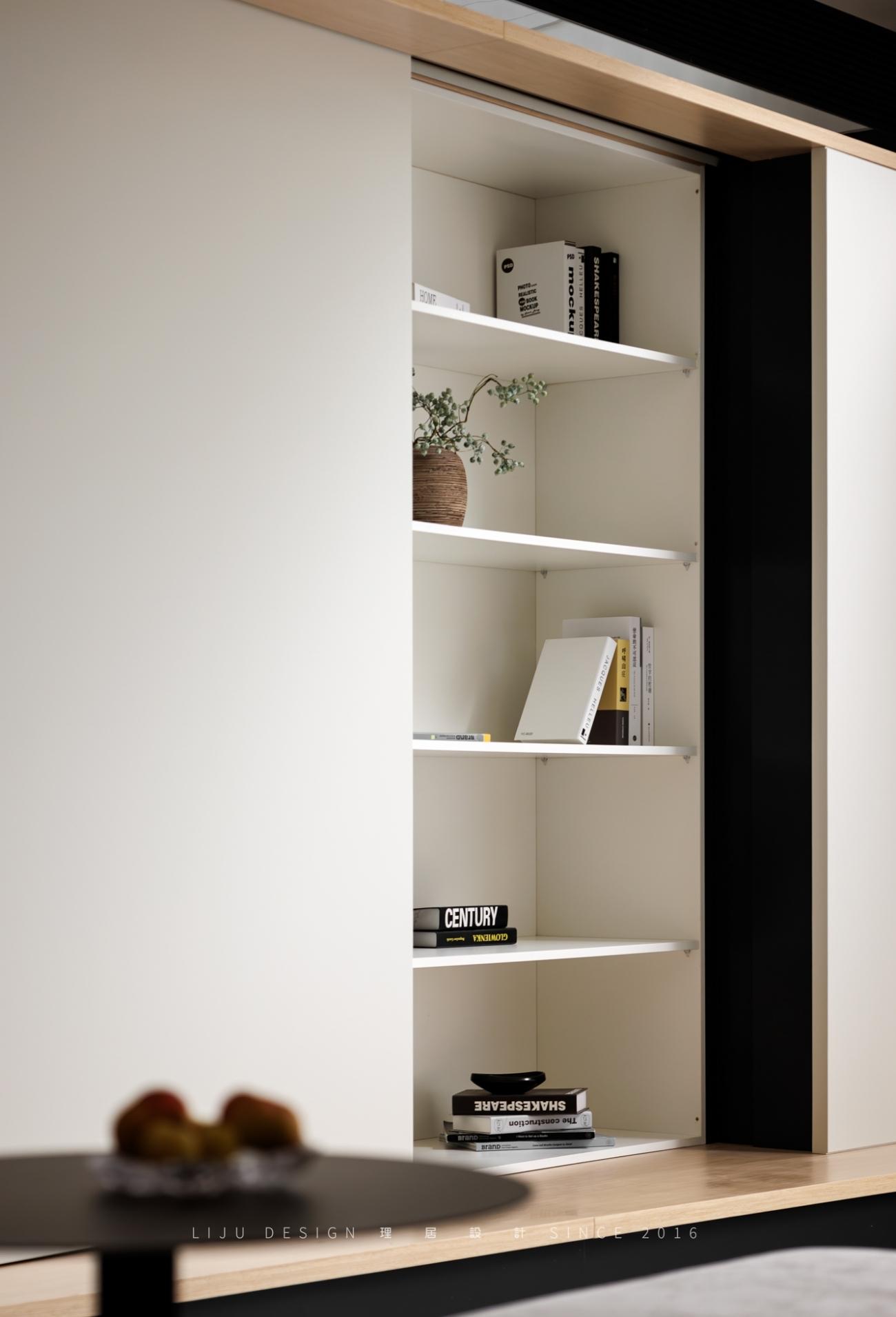 挪楼梯,借天光,还原五缘湾 230㎡复式的大宅感丨中国厦门丨理居设计-21