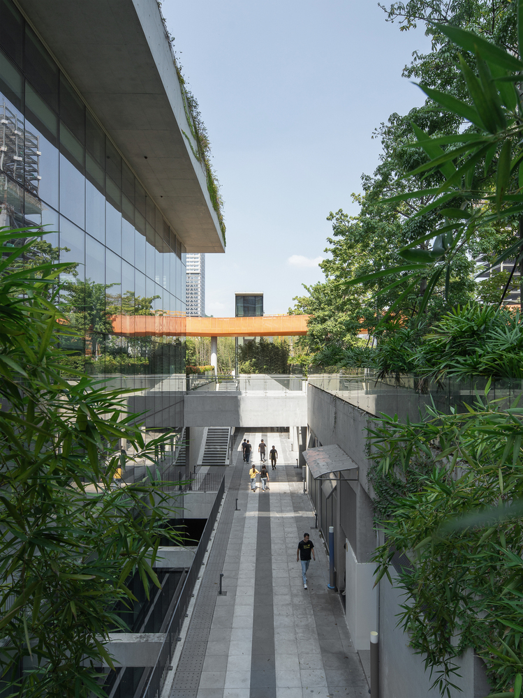 深圳万科社区 A1-B2 与公交车站-51