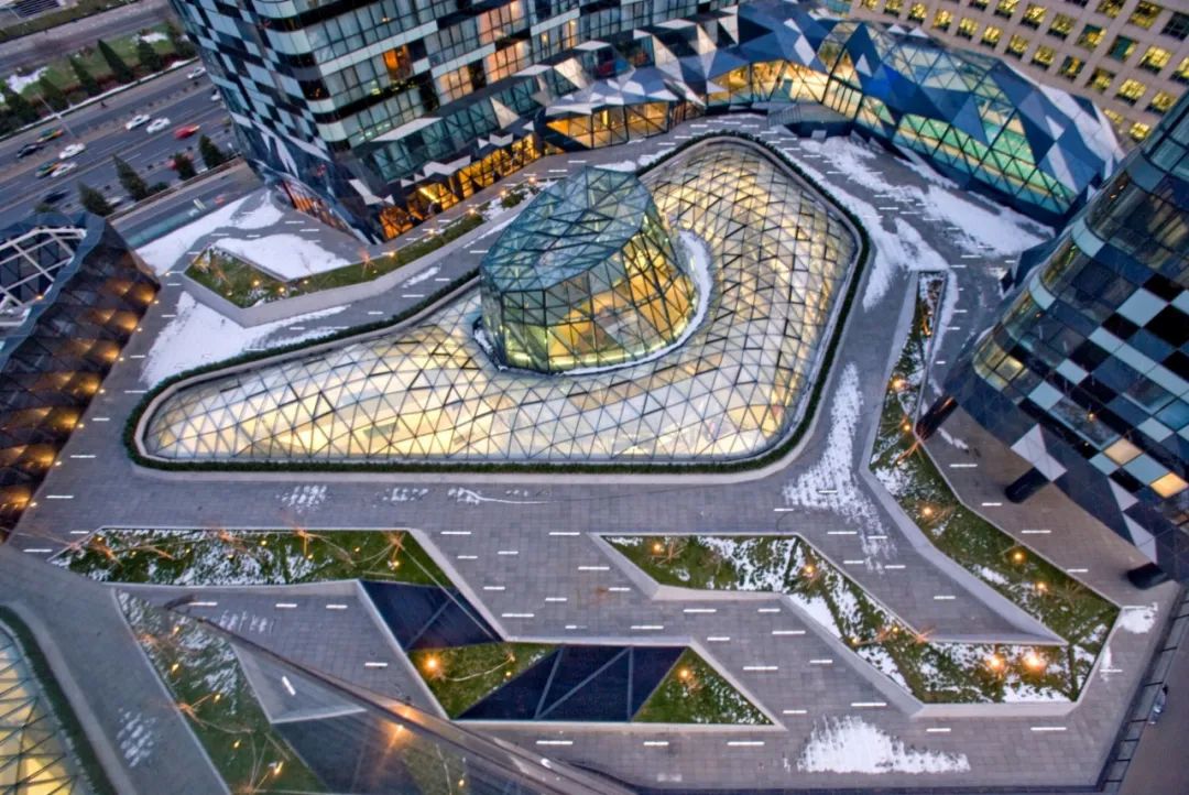 购物中心屋顶变跑道，颠覆传统空间设计-48