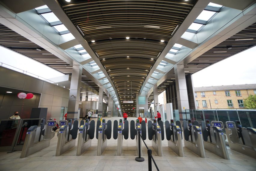 伦敦地铁伊丽莎白线丨英国伦敦丨多家建筑工作室-28