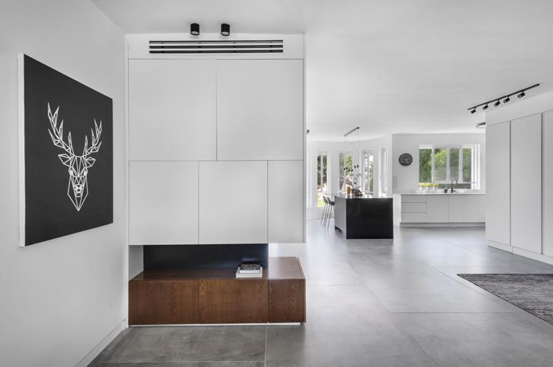 打破形式:战胜低天花板 · 建筑与住宅丨诺阿·库珀曼,建筑师约书亚·沙舒阿-33