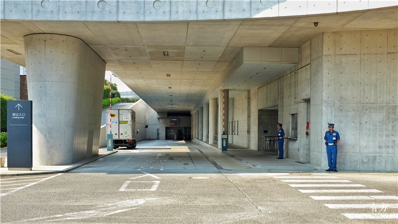 东京国立新美术馆丨日本东京丨黑川纪章-56