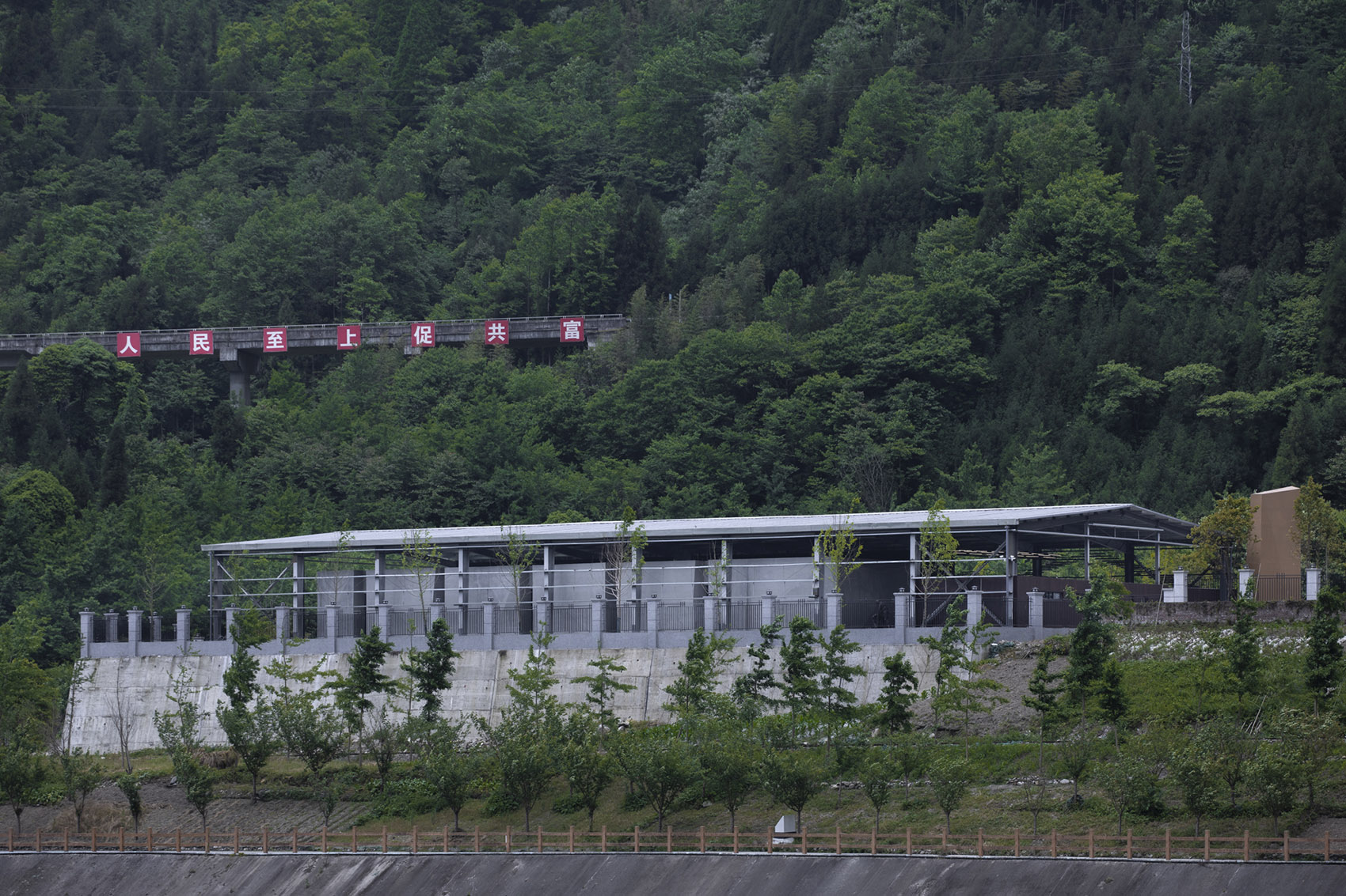 天堑与巨石·“绵茂公路”纪念展览馆设计丨中国德阳丨上海交通大学设计学院昊德工作室-103