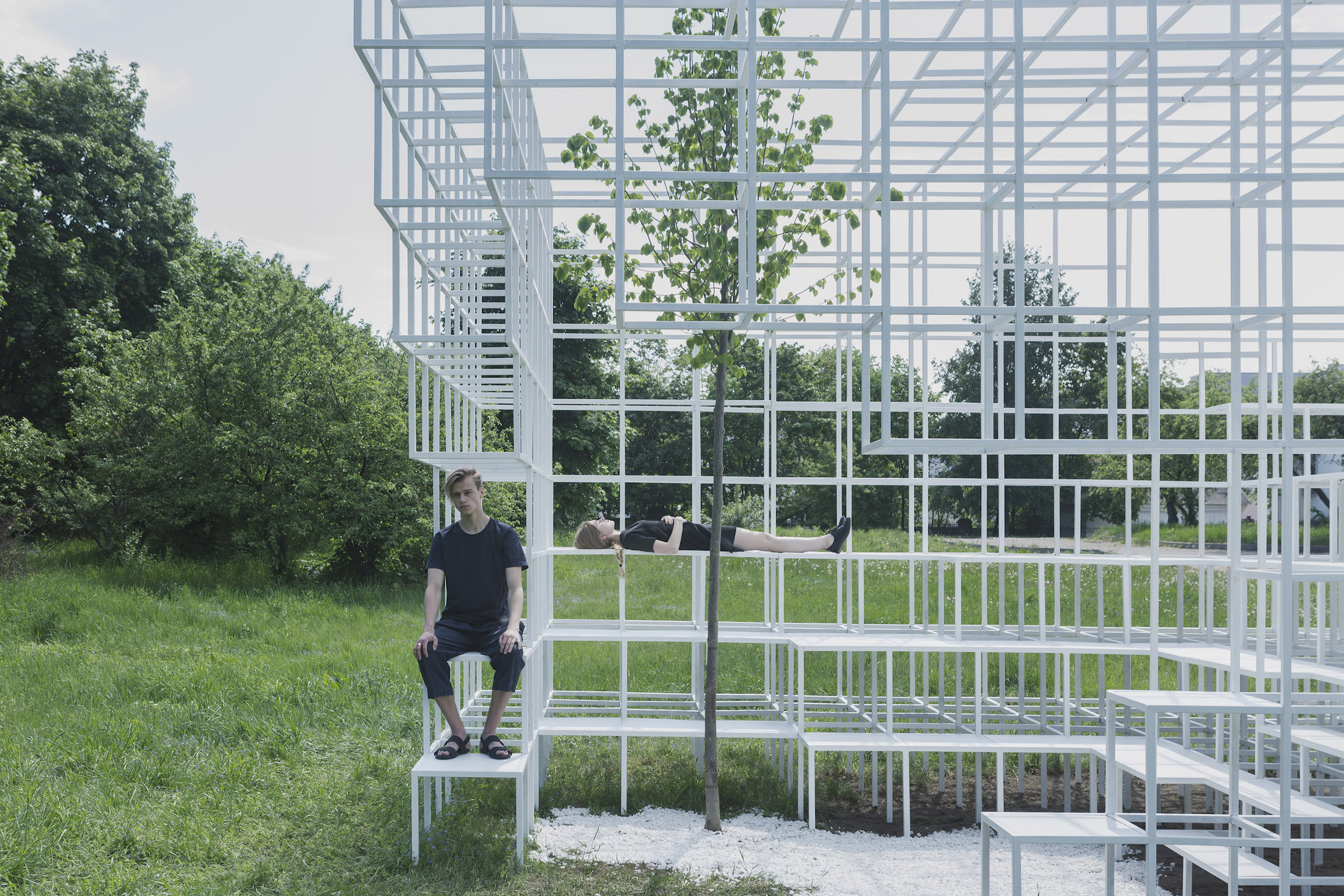 纪念被战争摧毁的建筑-Mist / Clap Studio-13