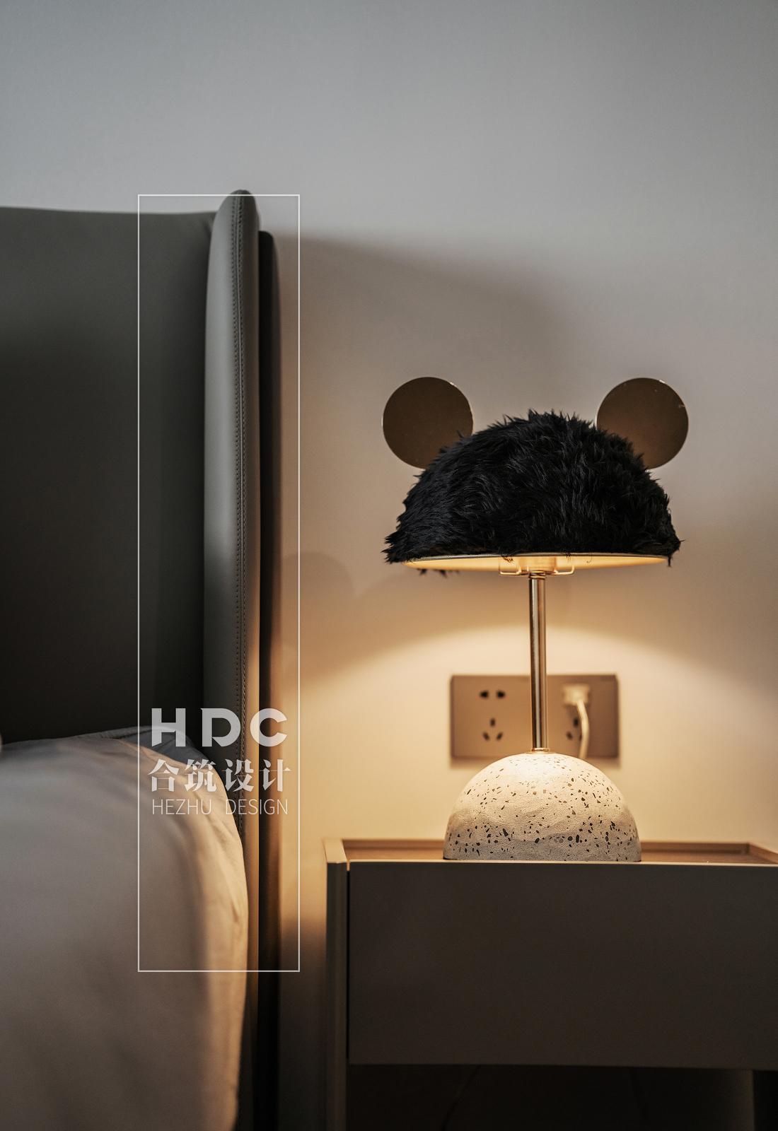 美的广场极简大平层设计-26