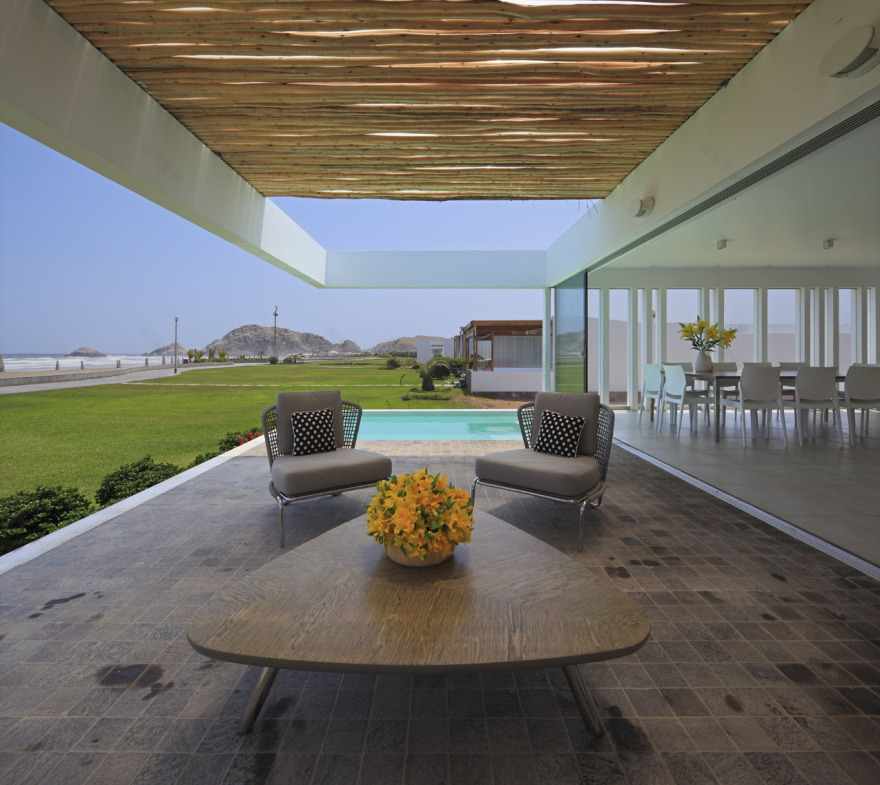 白盒子中的垂直生活-37