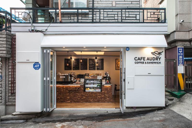 简约风格六坪咖啡厅 设计成本解析-2