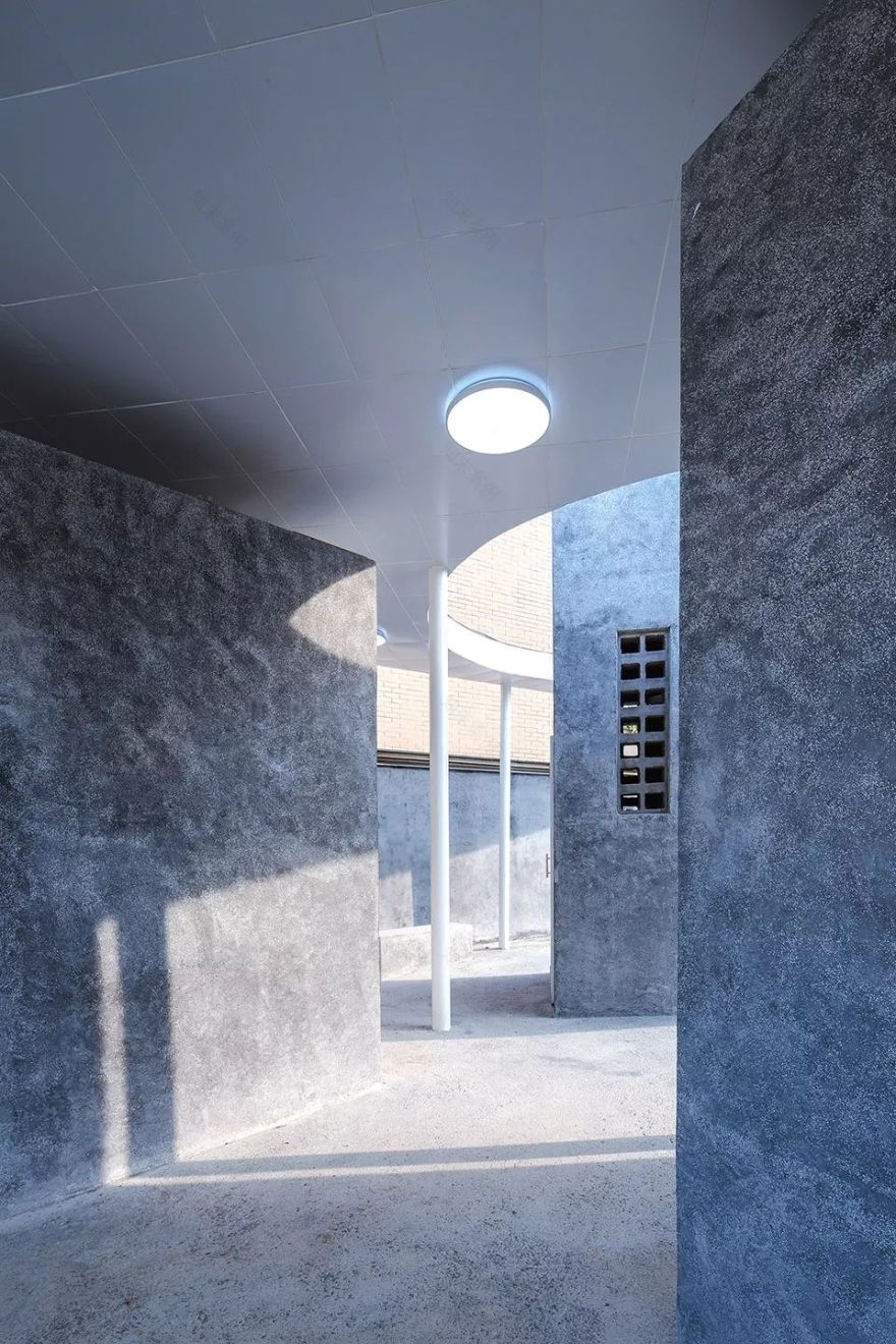 浙江三岔口公厕 | 轻盈与重叠的公共空间-47