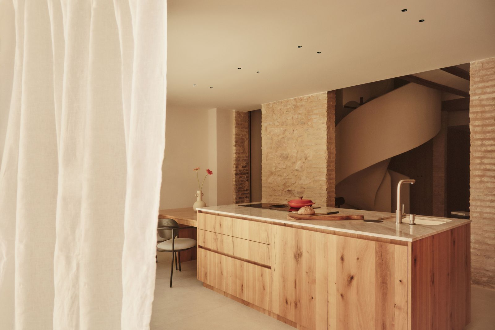 瓦伦西亚排屋改现代避难所住宅丨西班牙-24