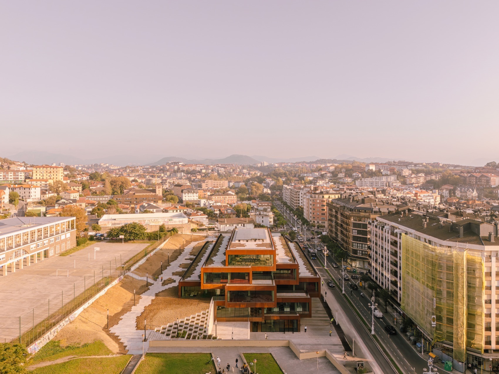 “美食开放生态系统”，西班牙 / BIG-9