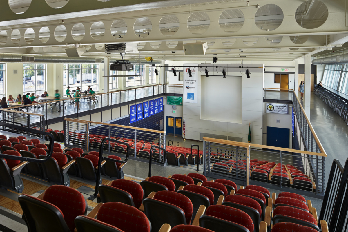 雷斯贝克航空高中-36