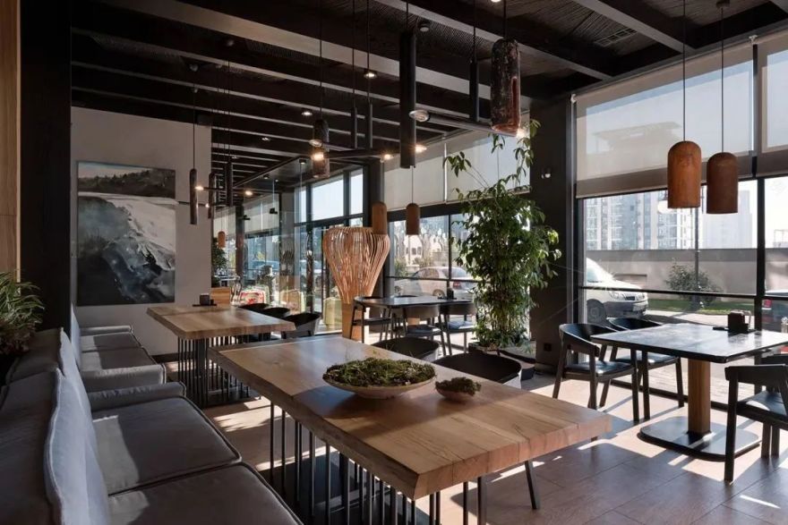 乌克兰最大日本餐厅,800㎡的创意迷宫-19