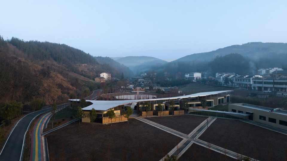 湖北竹山五福山水龙家宴餐厅丨中国湖北丨小写建筑事务所-11