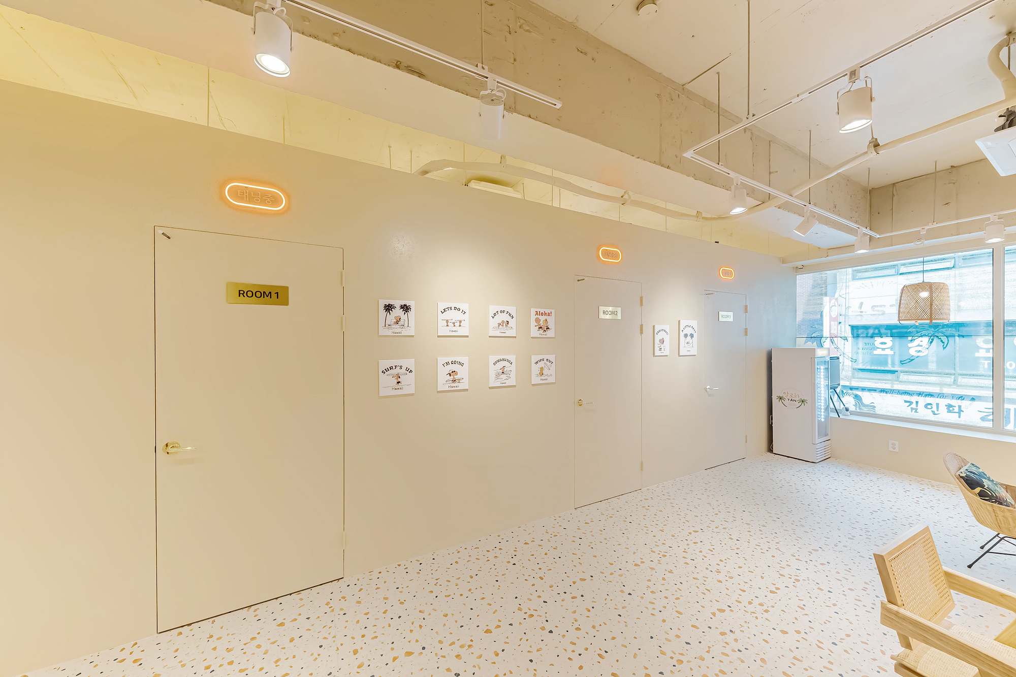 22 坪橙色调 pointing 店铺室内设计-8