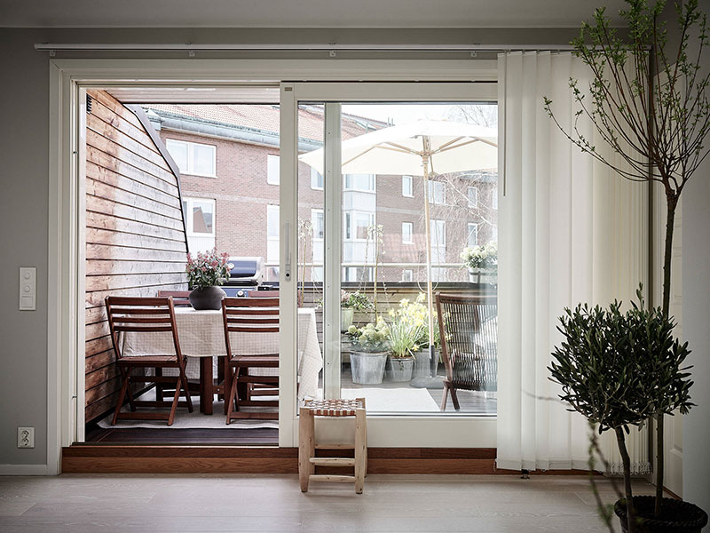 瑞典哥德堡阁楼公寓,屋顶露台与生活空间的巧妙结合-4