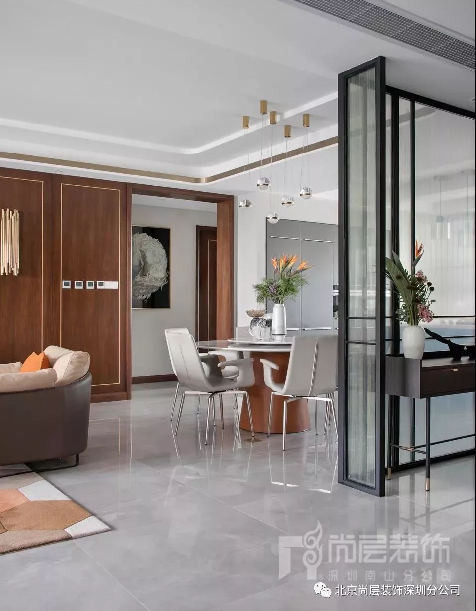 尚层设计 | 现代轻奢大宅,温暖恬雅的空间美学-19