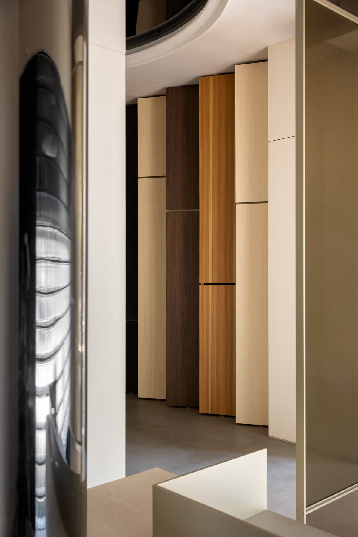 卢赛世家品牌展厅丨竟向设计-13