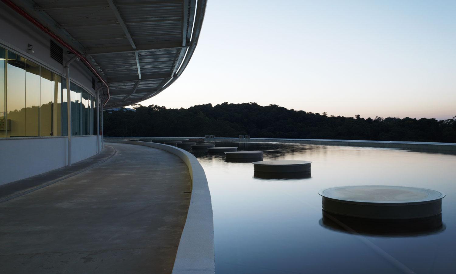 巴西 Mahle Metal Leve 技术中心 · 融入自然的工业设计-3