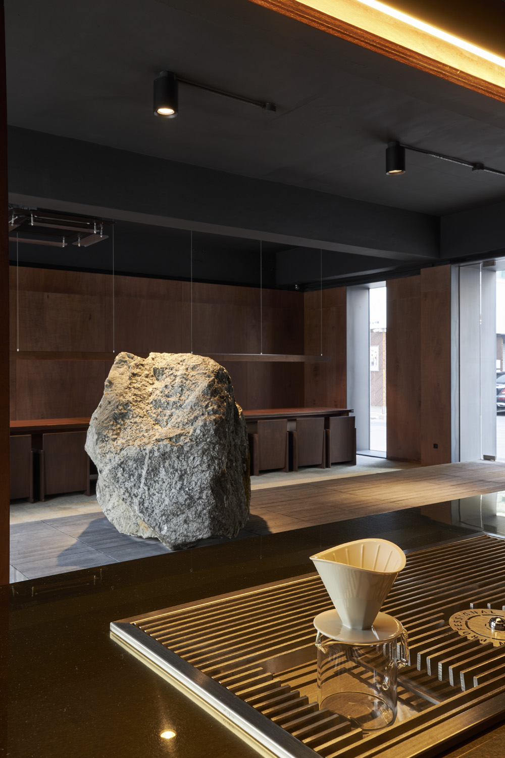 现代简约风 34 平咖啡厅设计案例解析-12