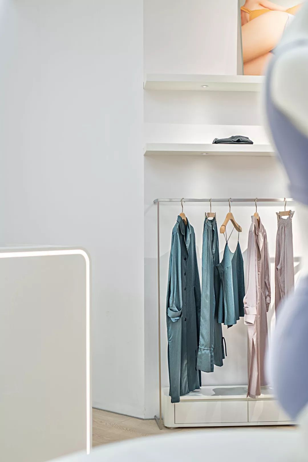 上海两家内外“NEIWAI”内衣旗舰店 l NAN Architects-21