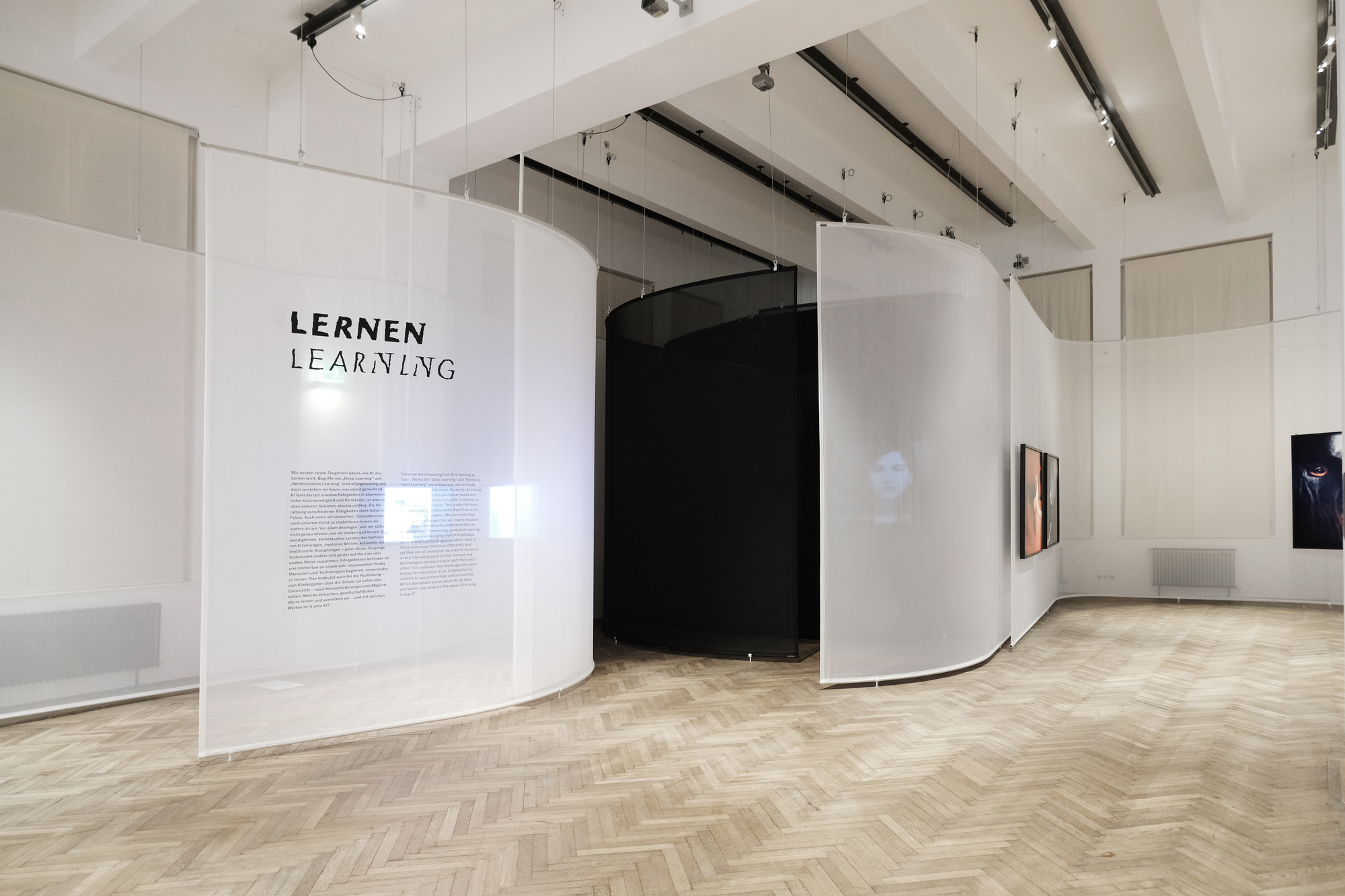 奇异价值:人工智能与你展览-10