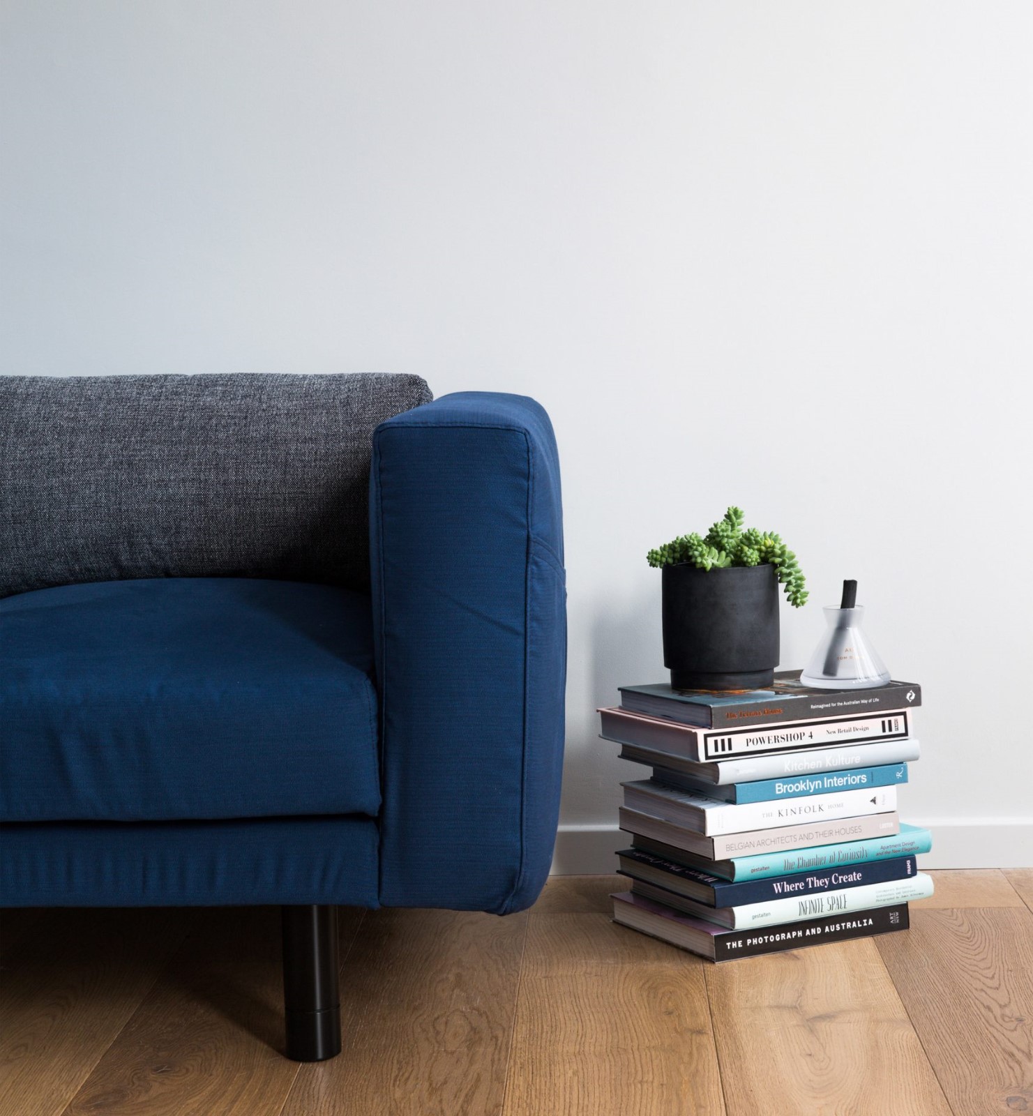 悉尼：微型公寓创造了最小的室内空间-10