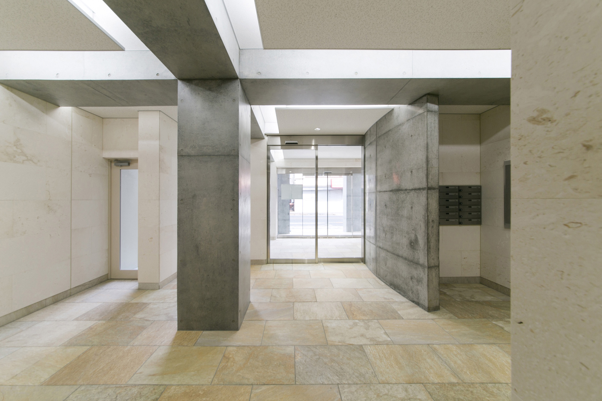 融入城市的公共森林——YDS Architects 公寓设计-9