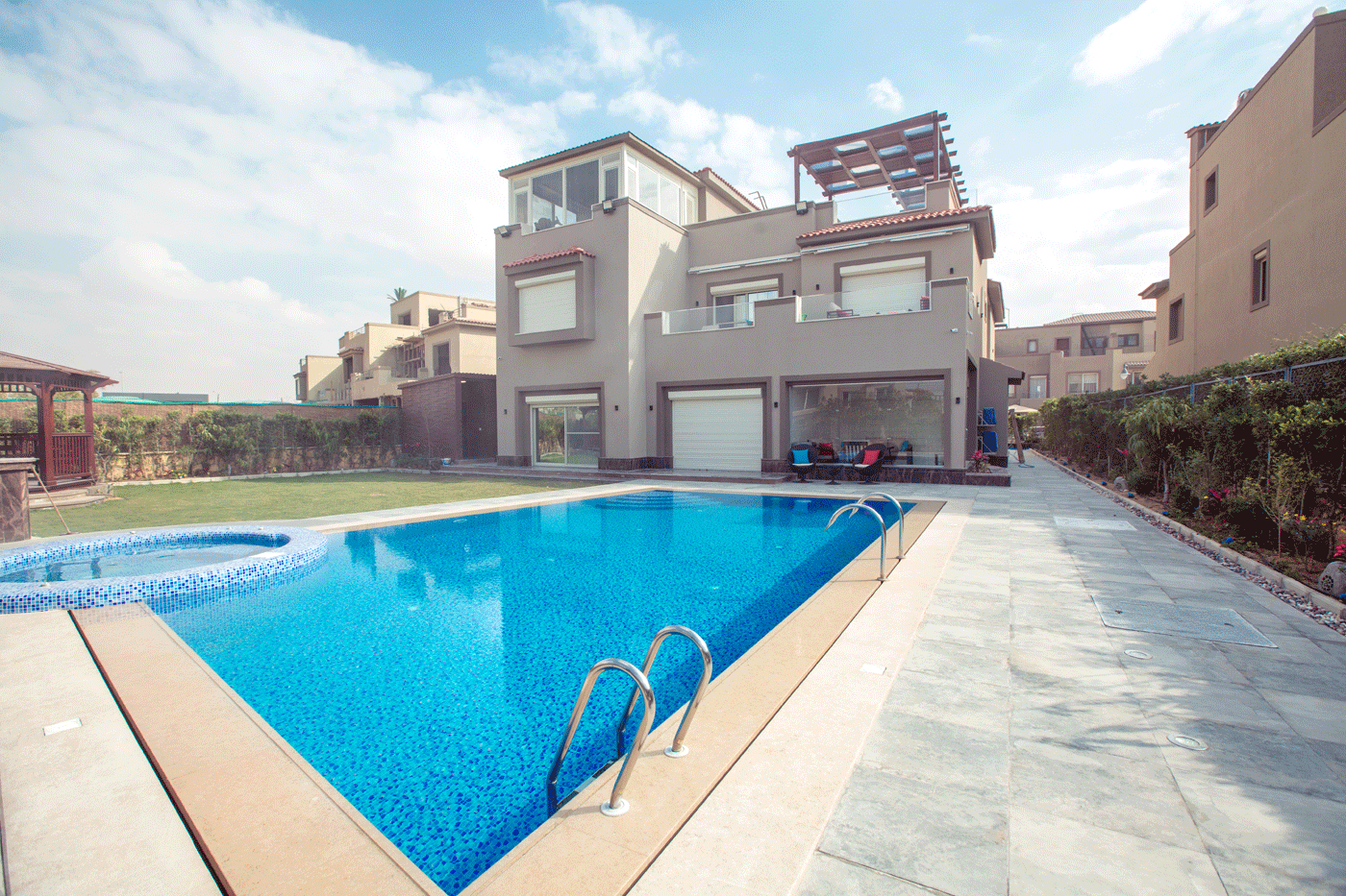 现代别墅泳池,按摩浴缸和桑拿房丨埃及开罗-14