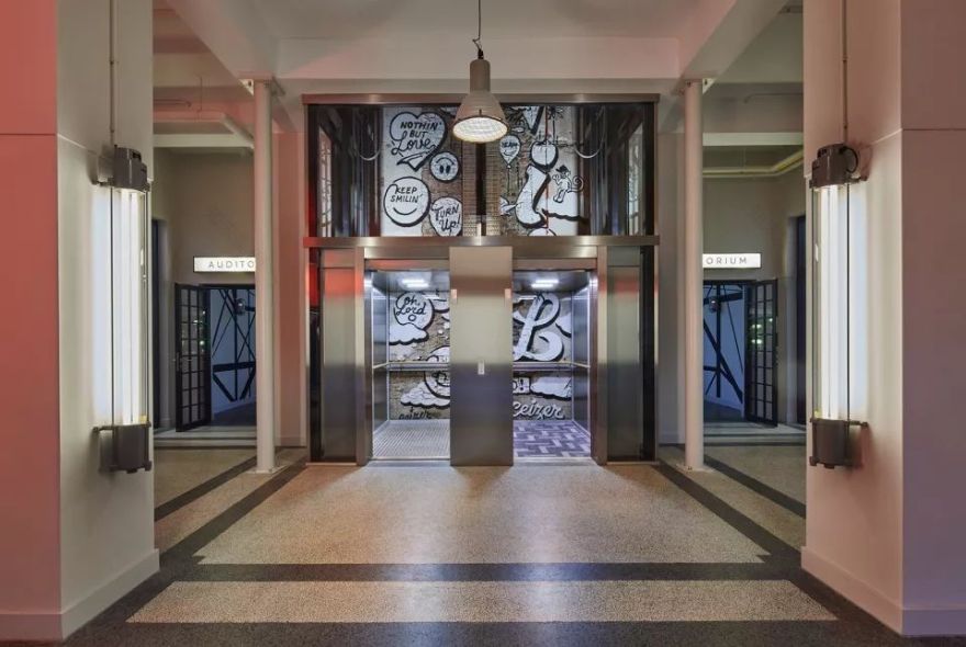 阿姆斯特丹 Generator 青年旅社 | 历史建筑中的艺术空间-16