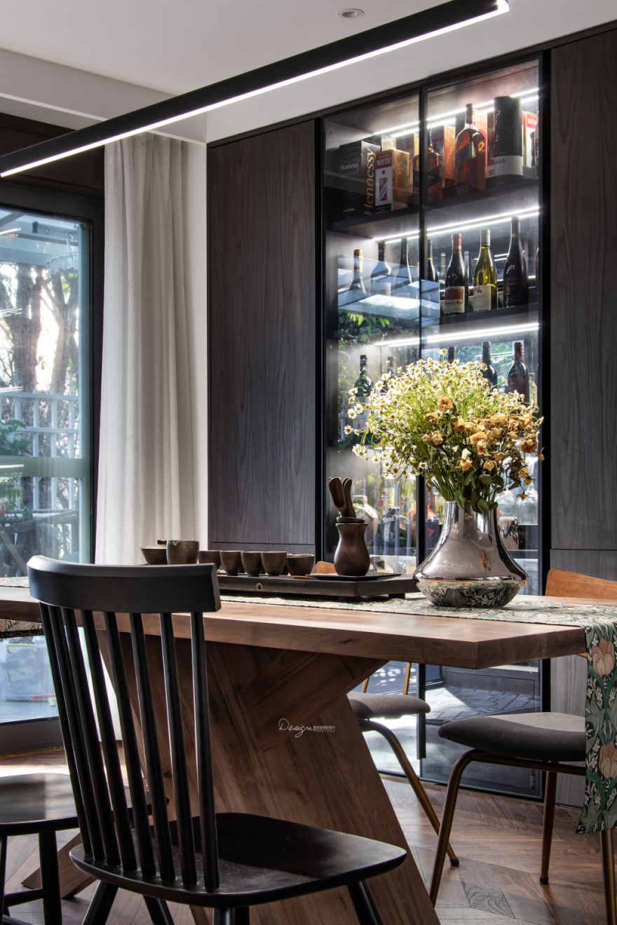 空间“减法”·克制之处找寻温馨归宿丨紫苹果装饰-13