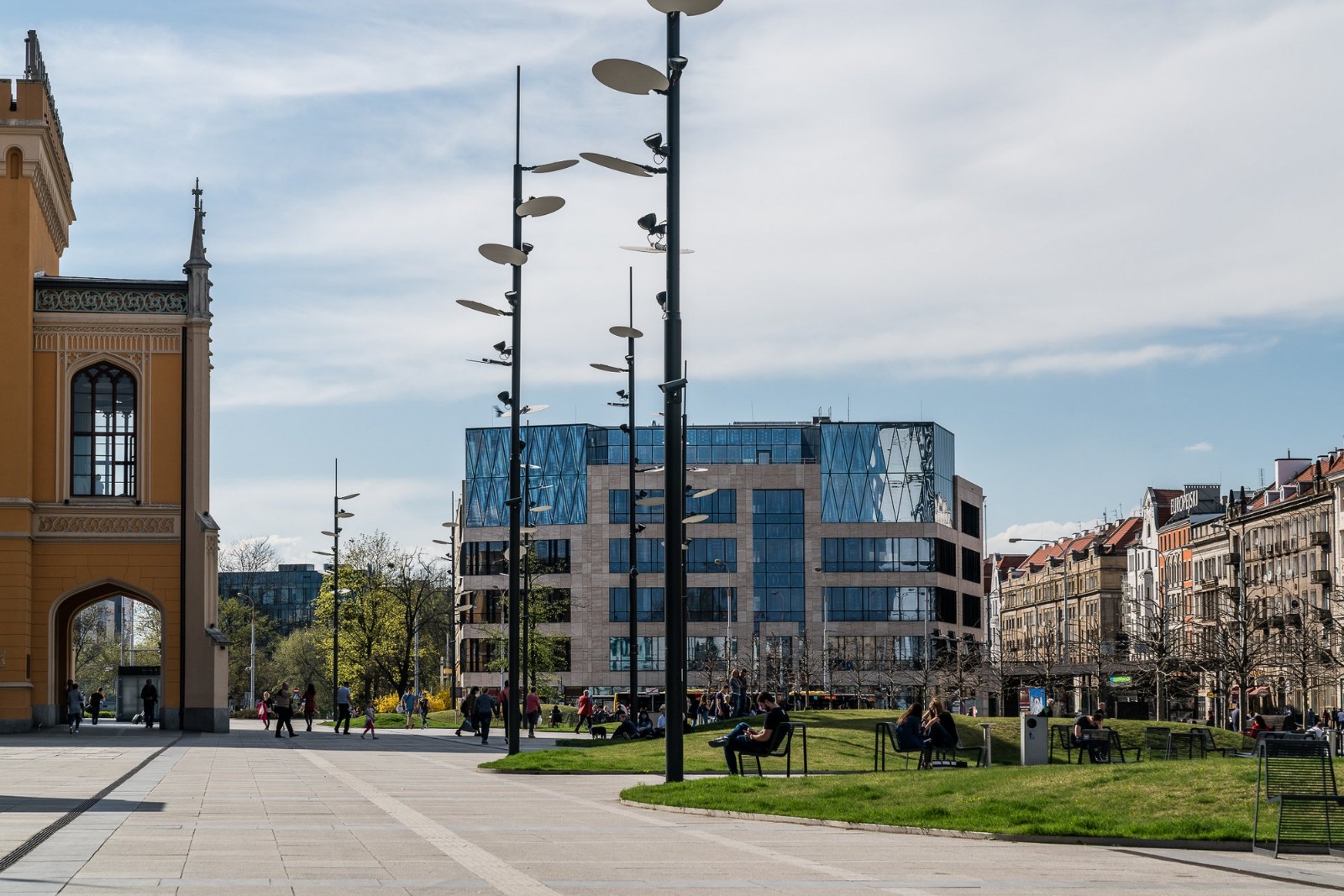 用色彩与绿植点亮办公空间·波兰TBSCG广告公司  CH+ Wojtek Chrzanowski-14