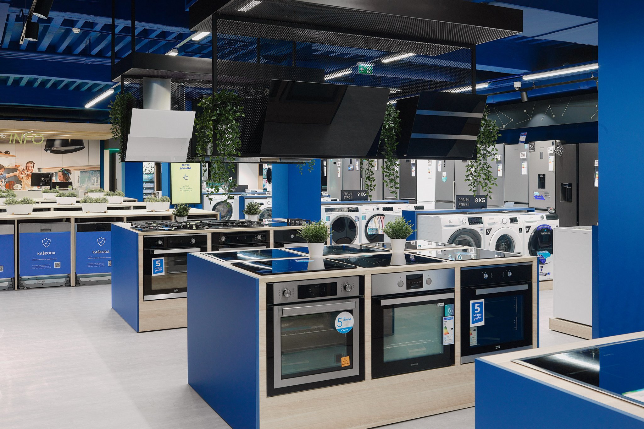 Big Bang Mega 商店设计丨Brigada-6