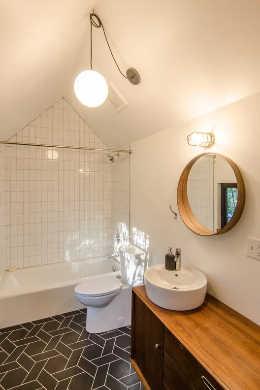 由于 FAILING ST ADU 中的 ST 和 ADU 可能是特定领域的专业术语、缩写或特定名称，没有足够信息明确其准确含义，所以难以准确翻译整个内容此为错误提示，无法提供准确翻译 丨美国波特兰丨Polyphon Architecture & Design,LLC-16