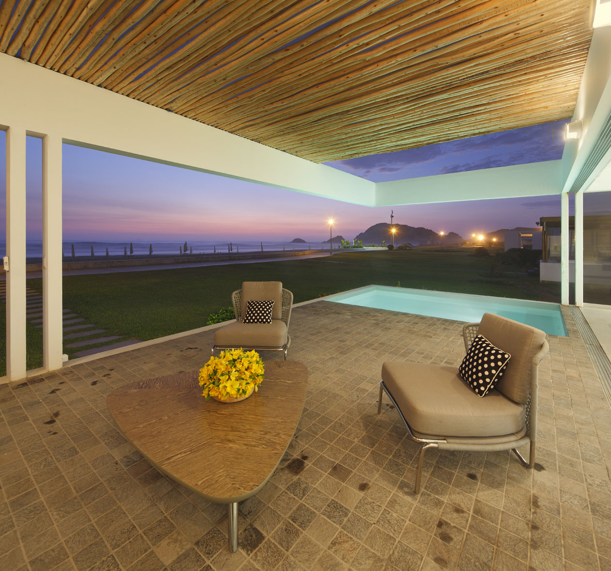 白盒子中的垂直生活-60