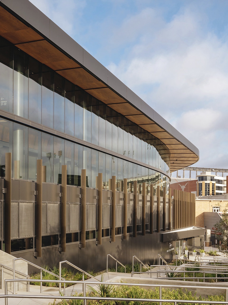 得克萨斯大学奥斯汀分校穆迪中心篮球和活动场馆丨美国奥斯汀丨Gensler-21