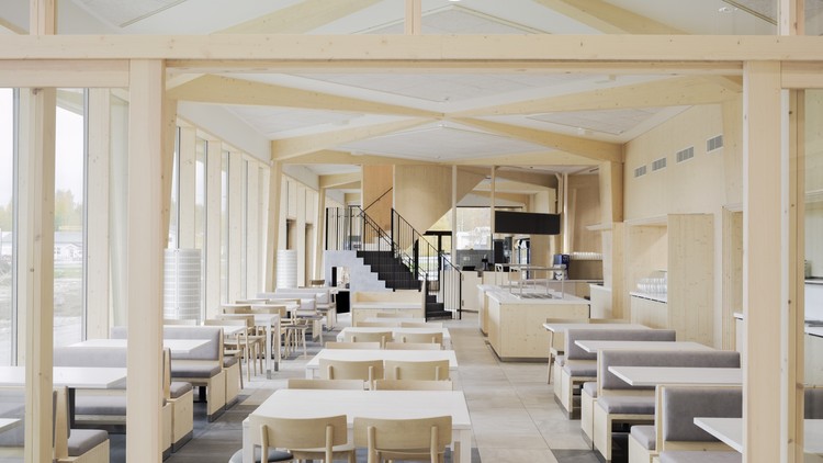 芬兰湖畔宁静休息区-15